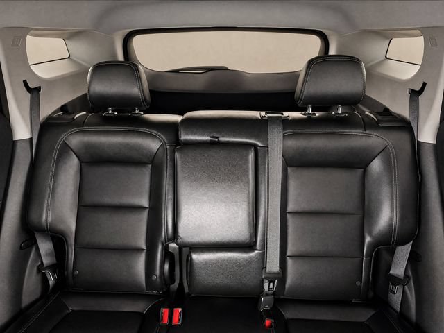 Used 2024 GMC Terrain SLT FWD image 14