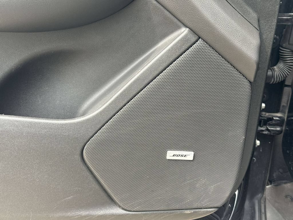 Used 2021 Cadillac XT6 Luxury w/ LPO, Floor Liner Package FWD image 17