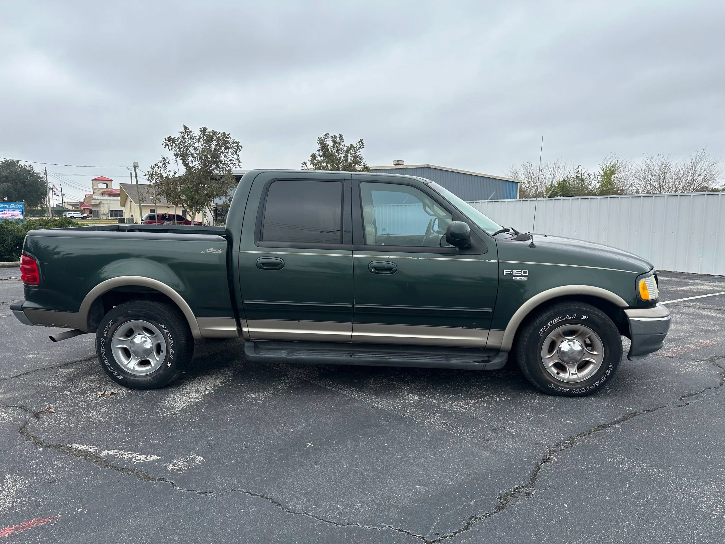 Used 2002 Ford F150 King Ranch RWD image 4