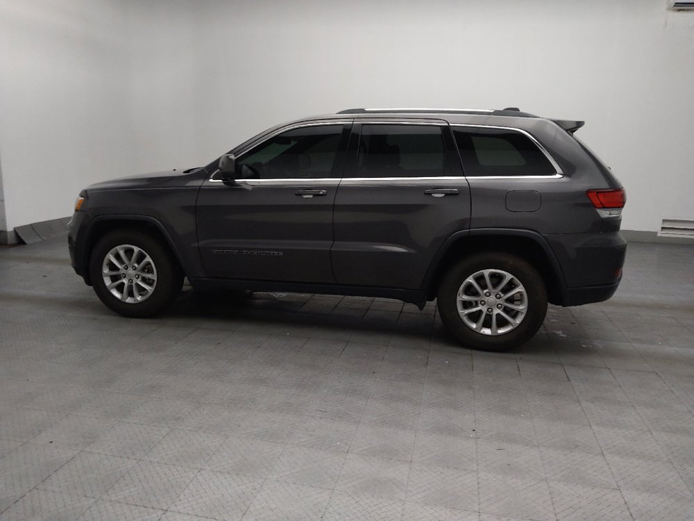 Used 2021 Jeep Grand Cherokee Laredo RWD image 3