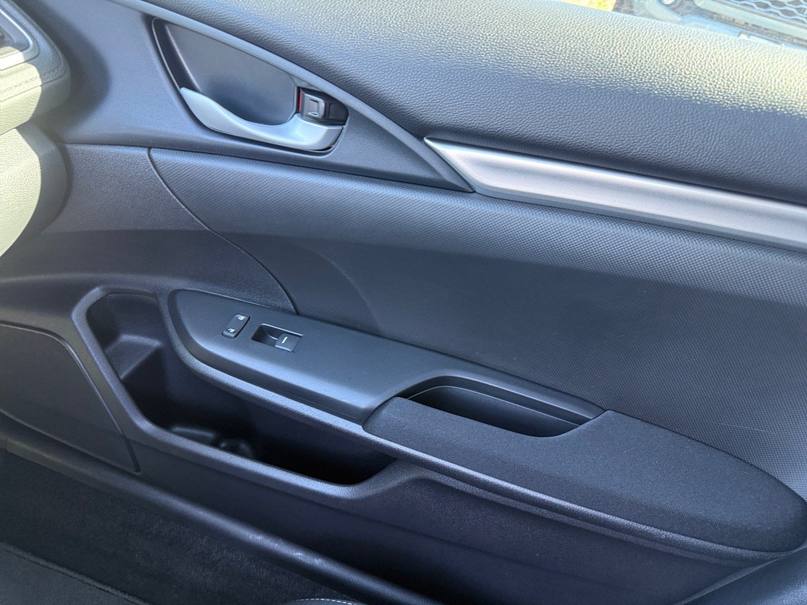 Used 2019 Honda Civic LX image 16