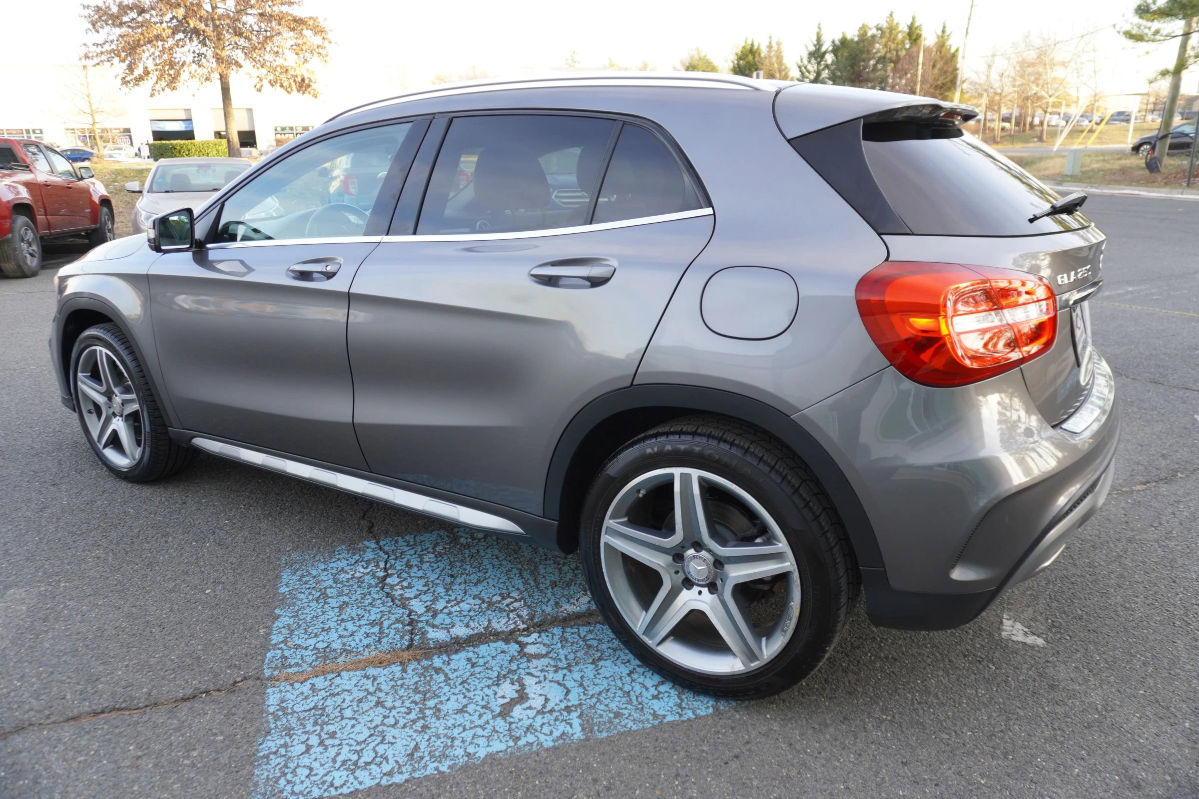 Used 2015 Mercedes-Benz GLA 250 GLA 250 4MATIC Sport Utility 4 image 5