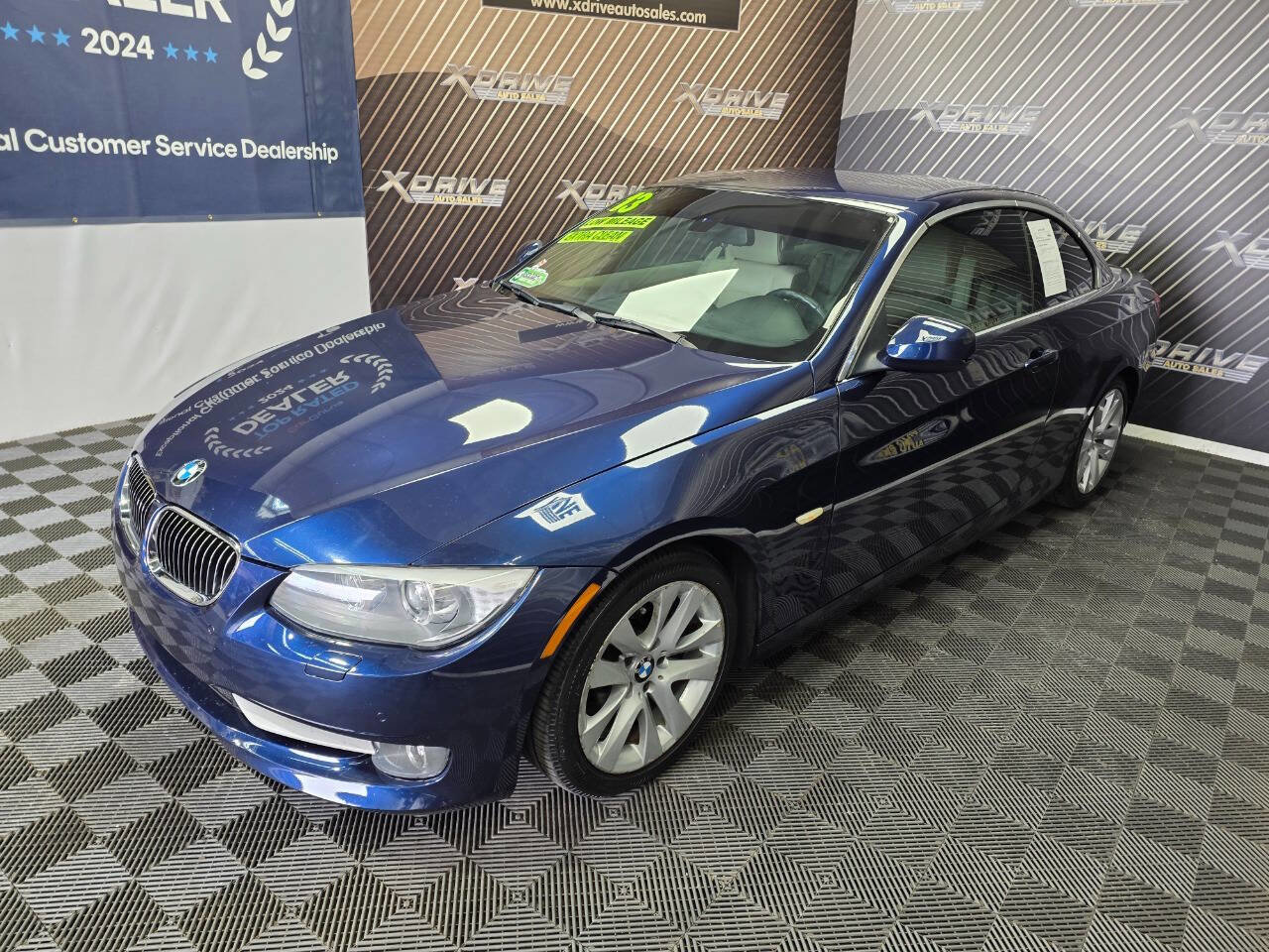 Used 2013 BMW 328i Convertible RWD image 1