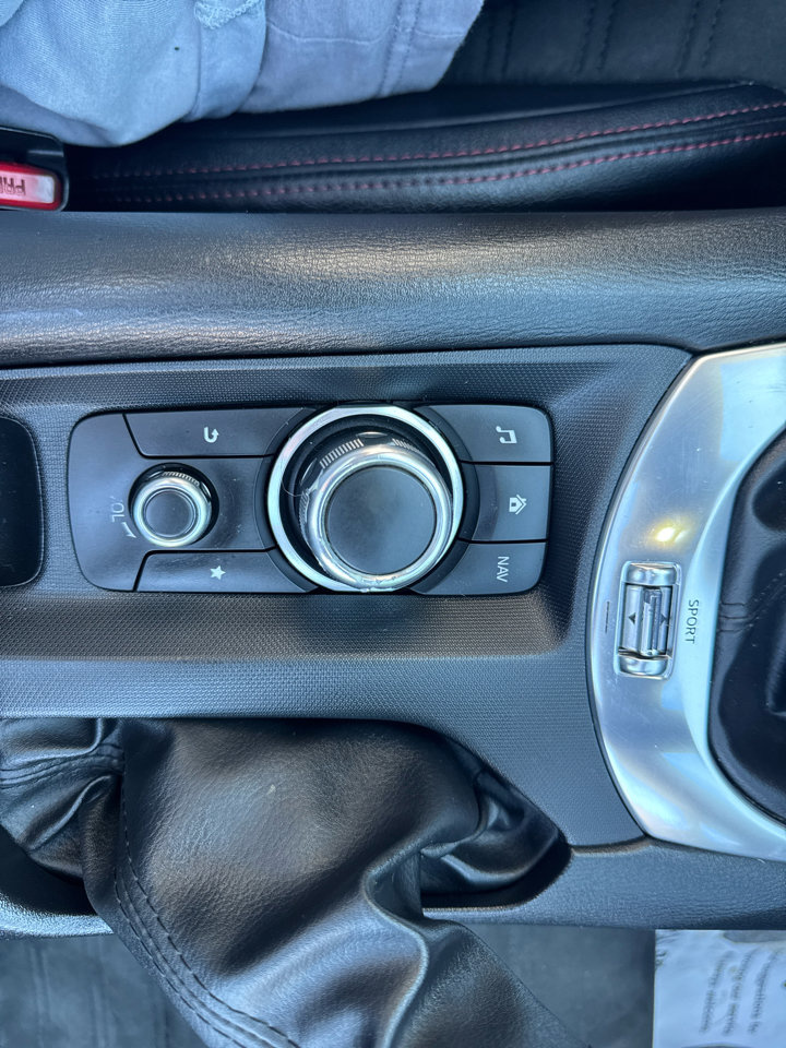 Used 2017 FIAT 124 Spider Abarth image 38