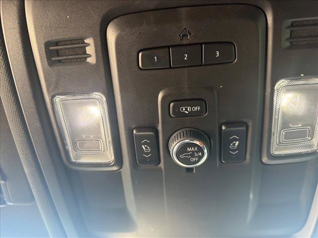 Used 2023 Chevrolet Tahoe LT w/ Luxury Package AWD/4WD image 17
