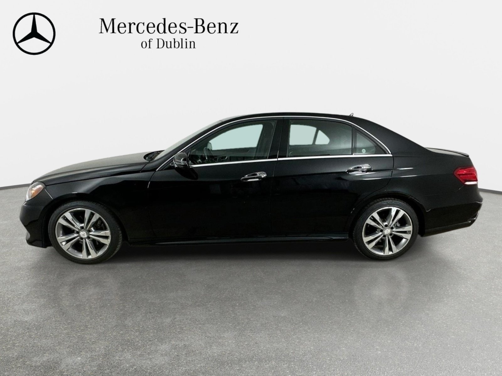 Used 2016 Mercedes-Benz E 350 4MATIC Sedan image 5