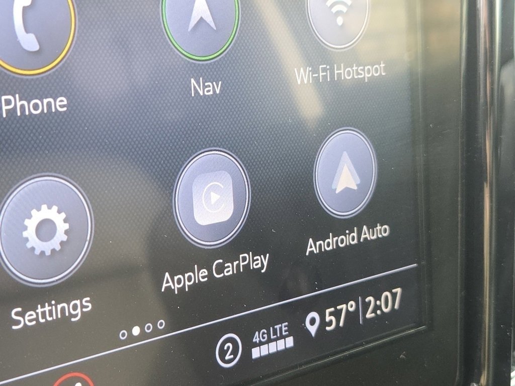 Used 2020 Chevrolet Traverse LT w/ LT Premium Package image 9