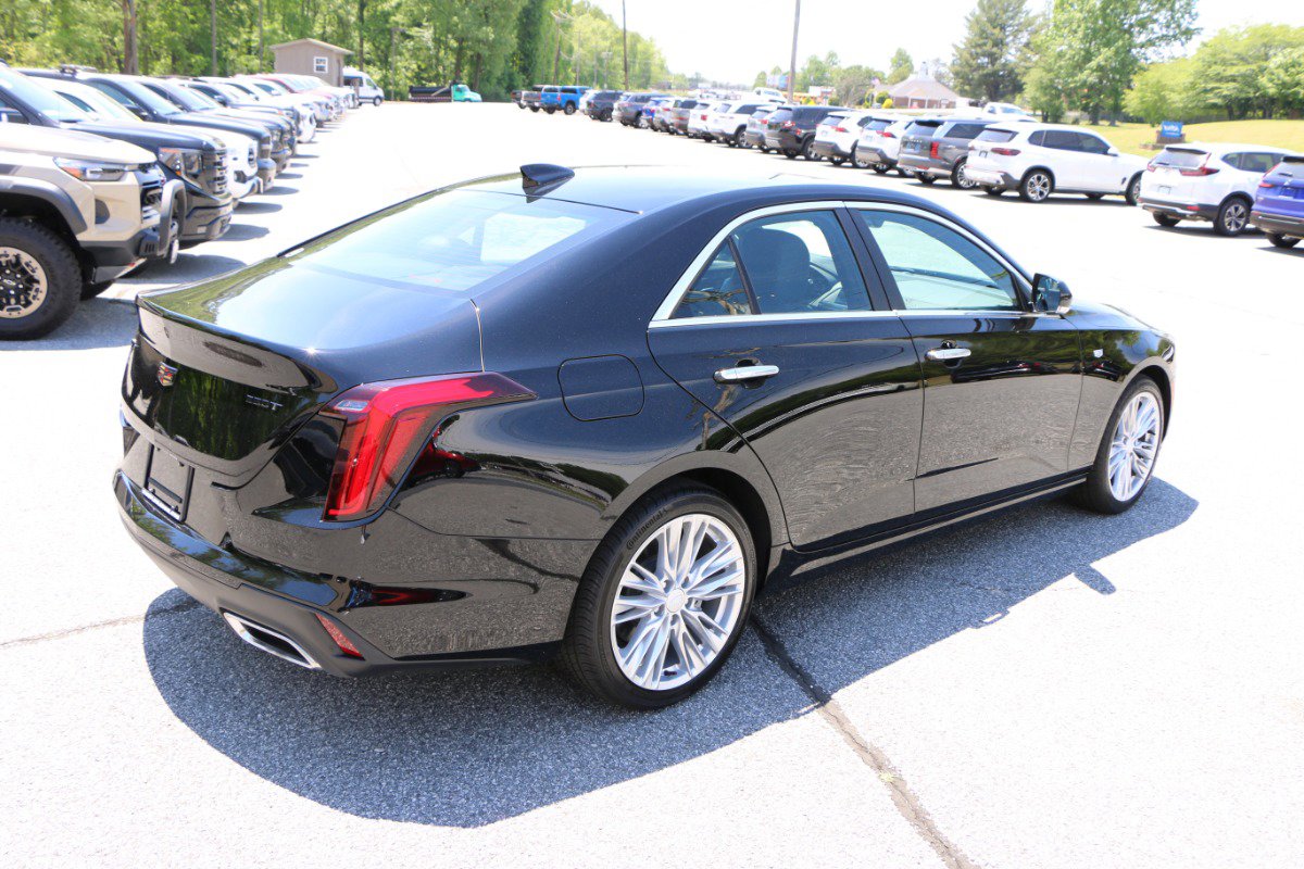 Used 2026 Cadillac CT4 Premium Luxury RWD image 8