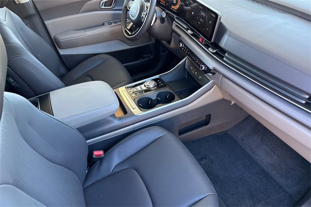 New 2026 Kia Carnival EX image 19