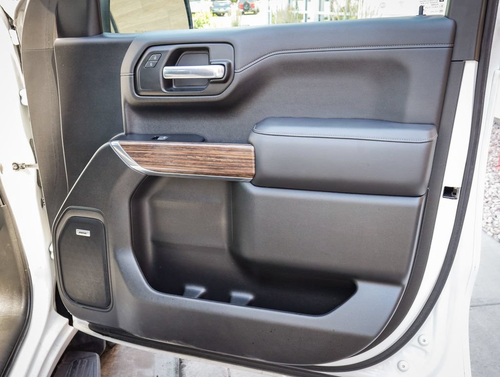 Used 2020 Chevrolet Silverado 1500 High Country w/ Technology Package AWD/4WD image 27