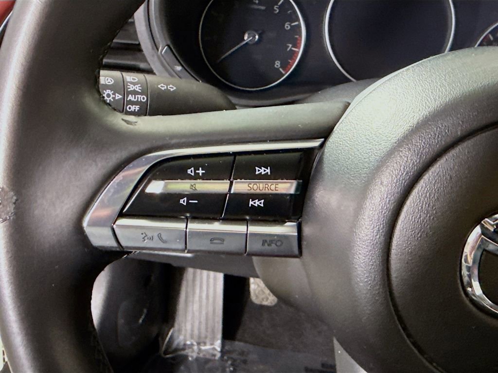 Used 2023 MAZDA MAZDA3 s image 23