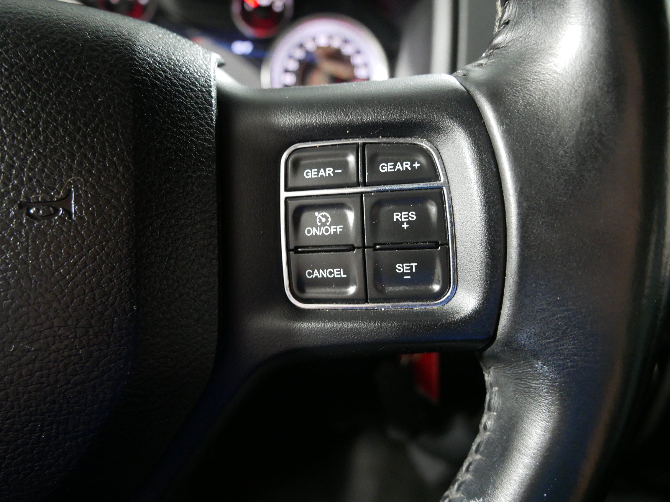 Used 2017 RAM 1500 Classic SLT w/ Luxury Group AWD/4WD image 28