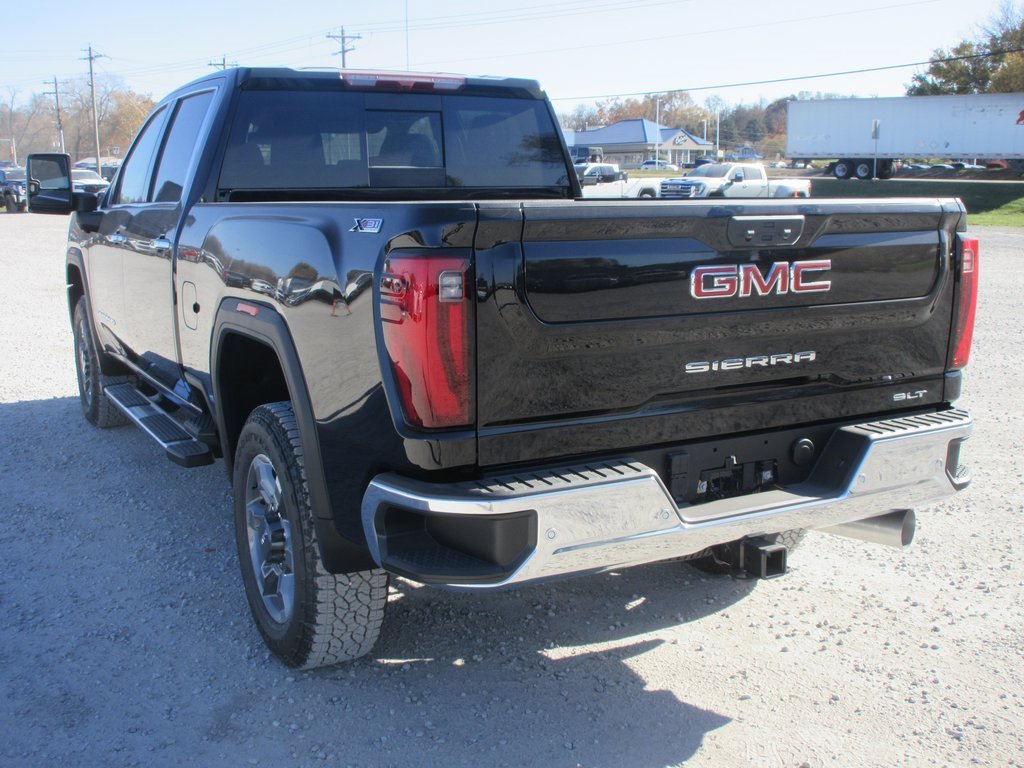 New 2026 GMC Sierra 3500 SLT w/ SLT Premium Package image 9