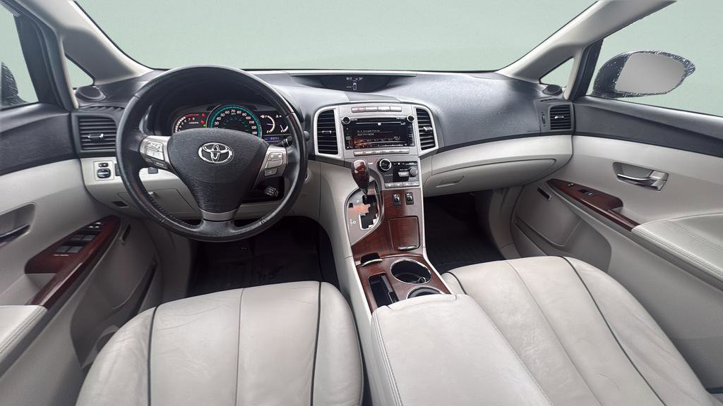 Used 2011 Toyota Venza AWD w/ Comfort Pkg image 15