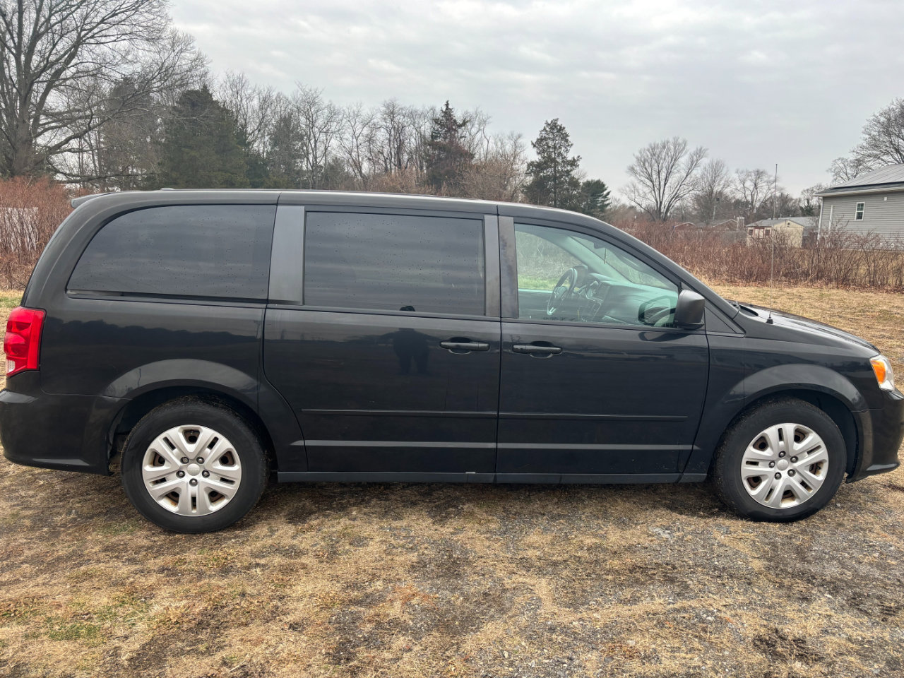 Used 2016 Dodge Grand Caravan SE w/ Quick Order Package 29E SE image 4