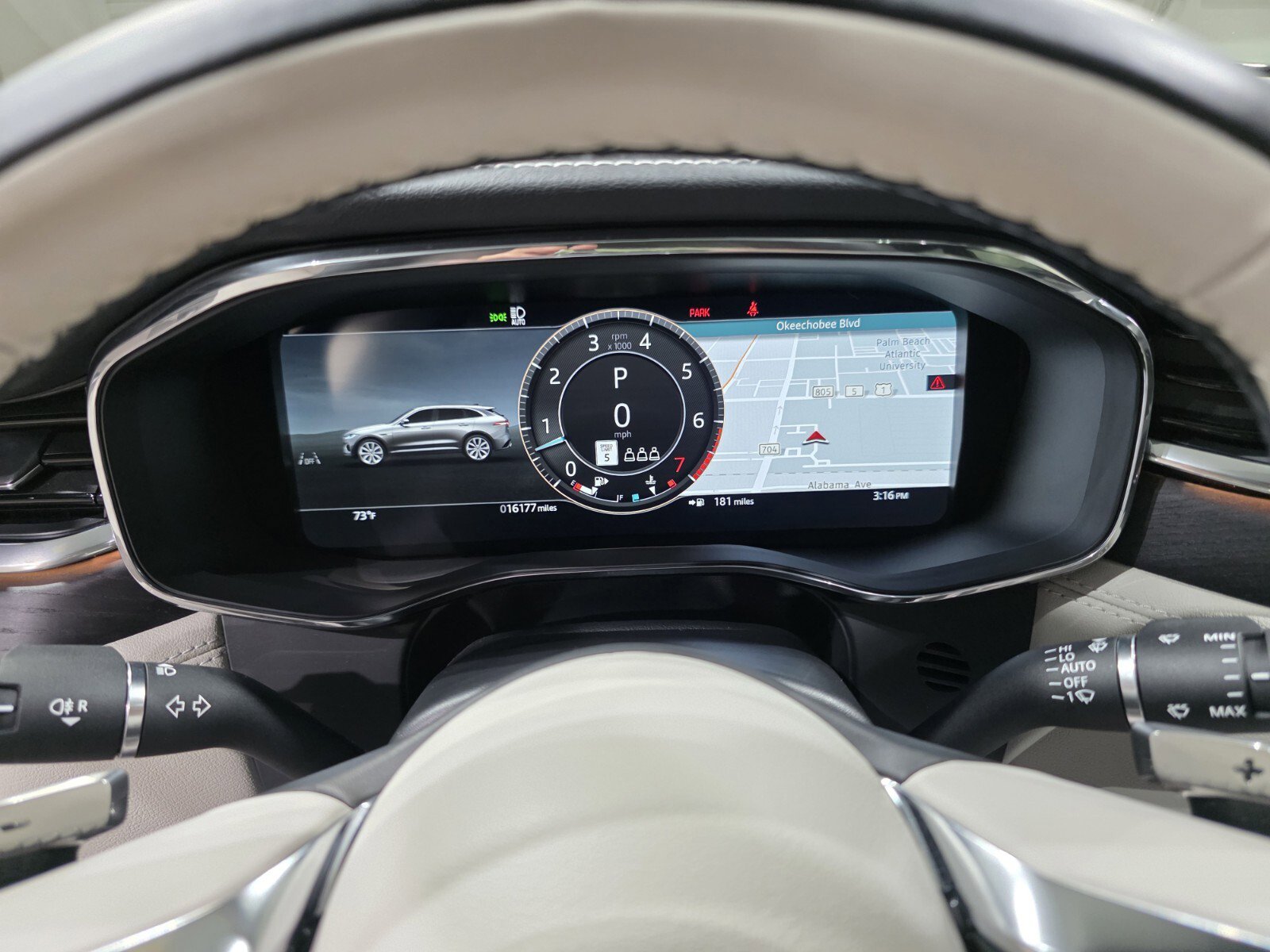 Used 2025 Jaguar F-PACE R-Dynamic S AWD/4WD image 15