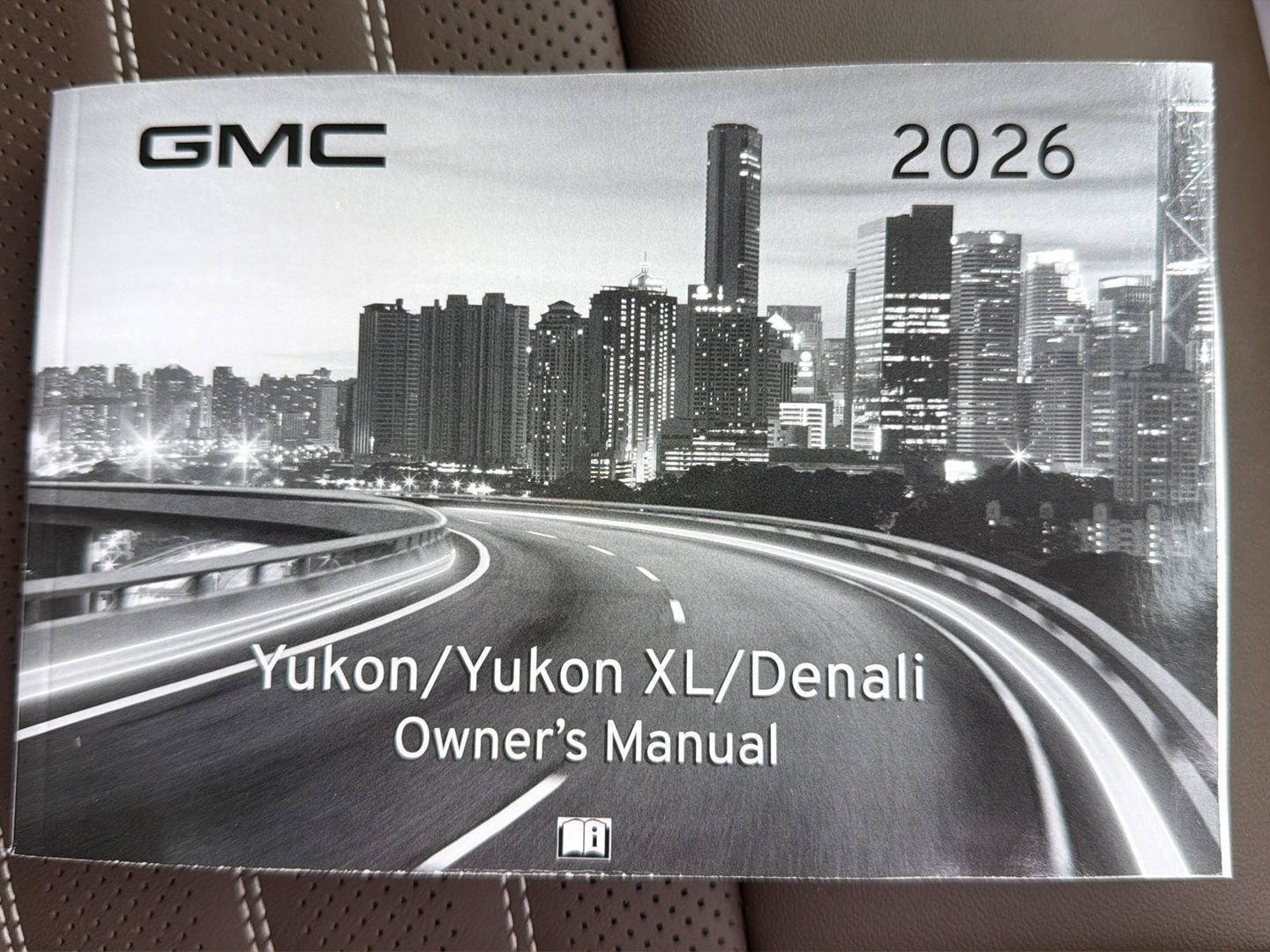 New 2026 GMC Yukon XL Denali Ultimate AWD/4WD image 16