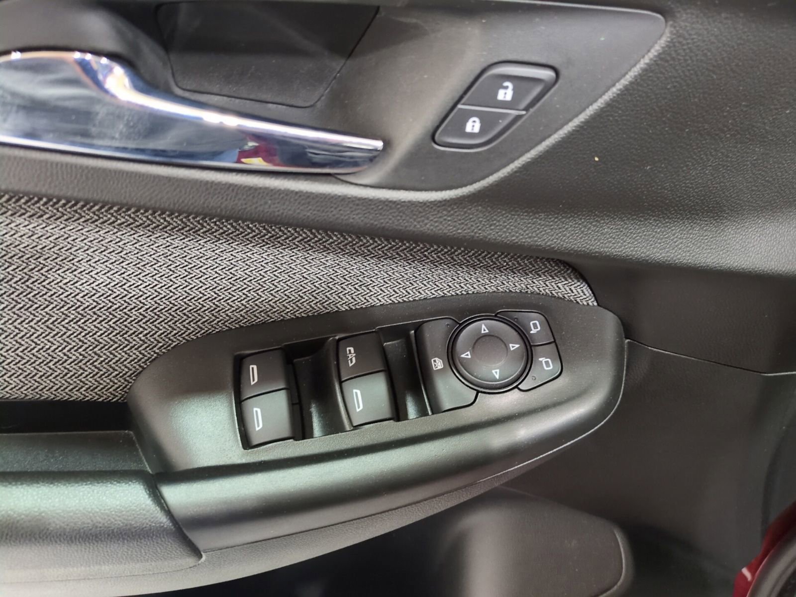 Used 2021 Chevrolet TrailBlazer LS FWD image 16