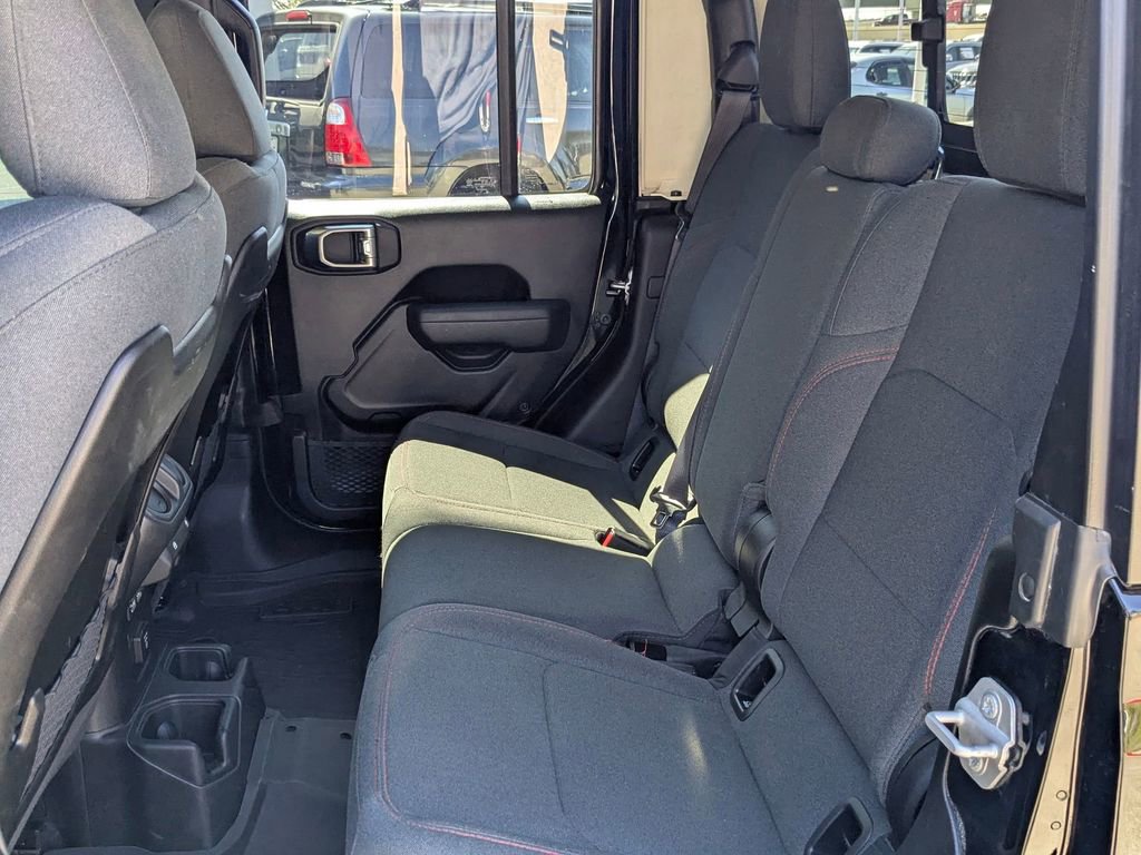 Used 2025 Jeep Gladiator Rubicon AWD/4WD image 22