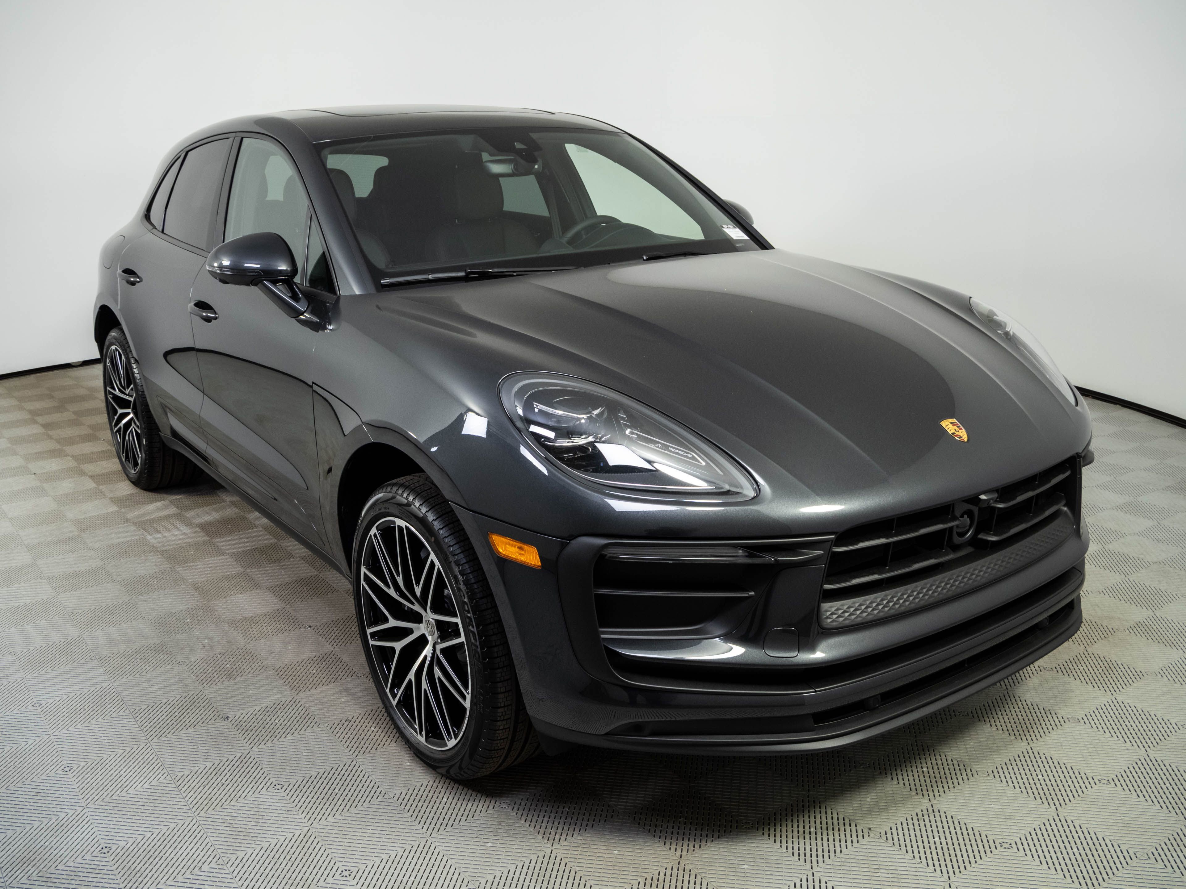 New 2026 Porsche Macan AWD/4WD image 27