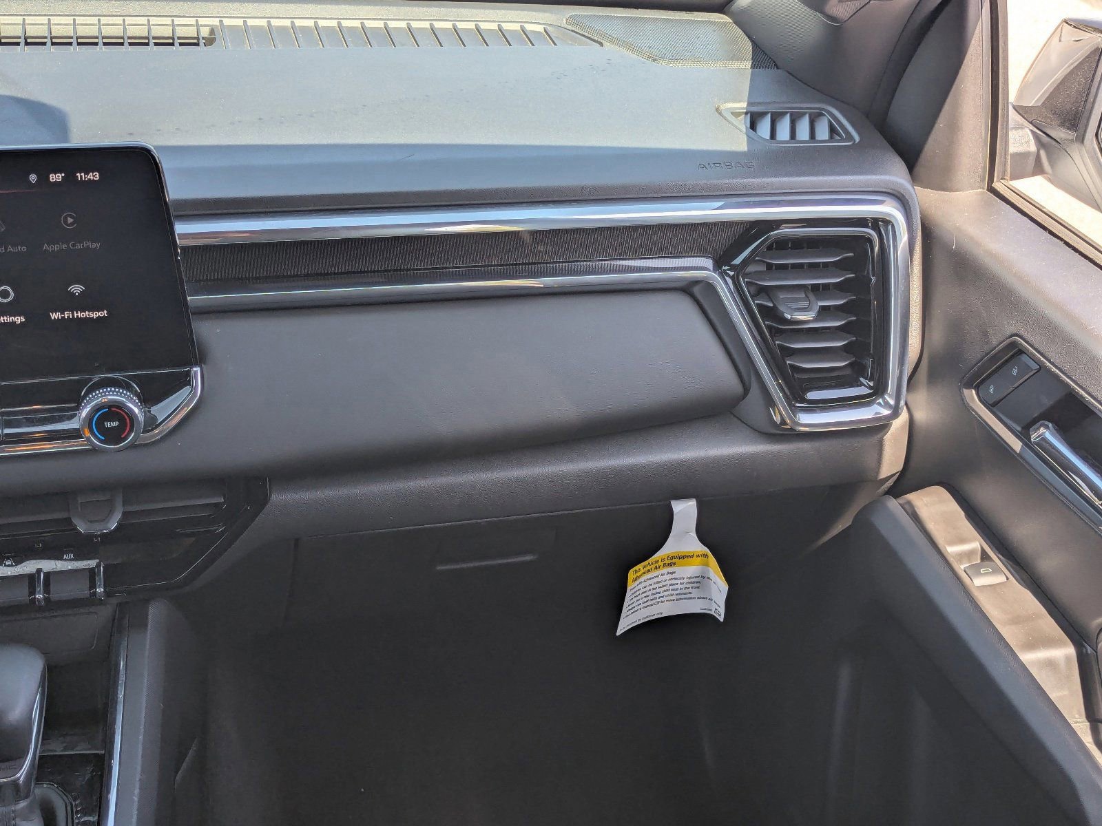 Used 2025 GMC Canyon Elevation image 18