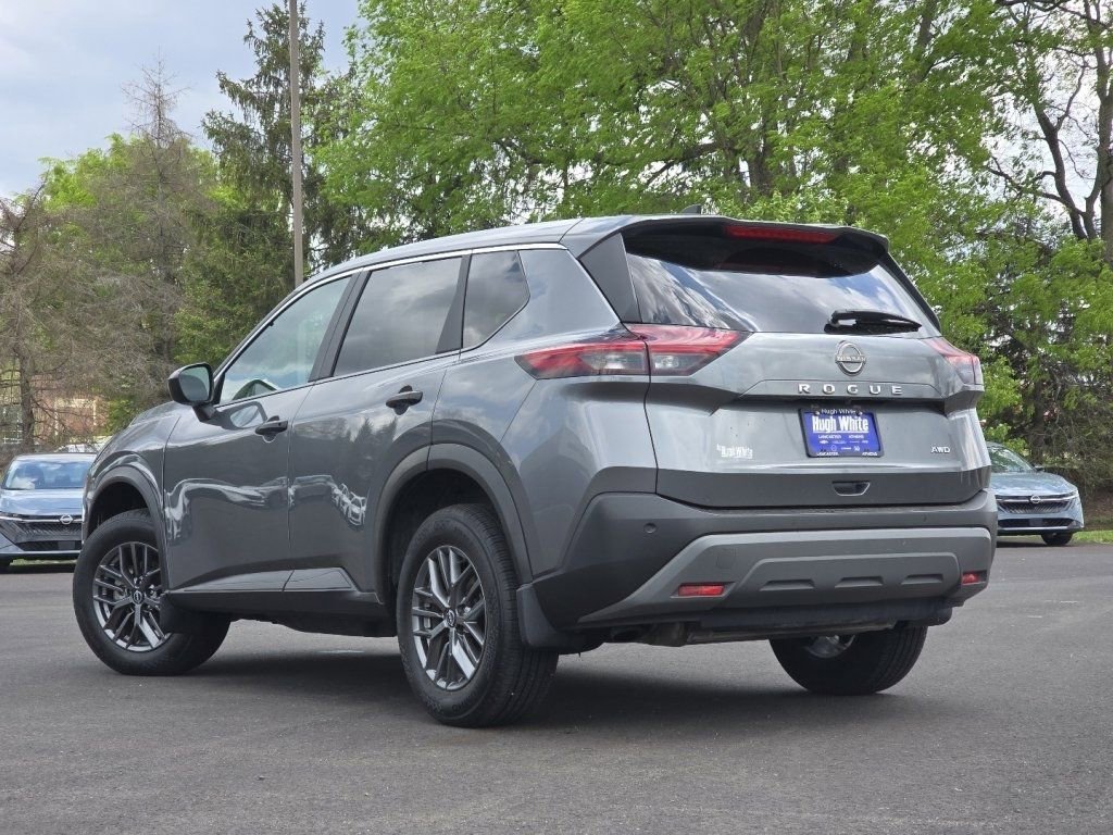 Used 2023 Nissan Rogue S AWD/4WD image 9