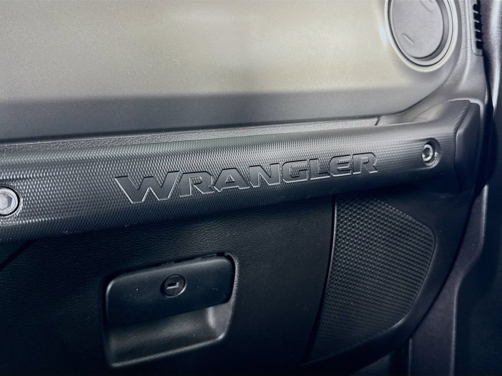 Used 2023 Jeep Wrangler Unlimited w/ Cold Weather Group AWD/4WD image 21