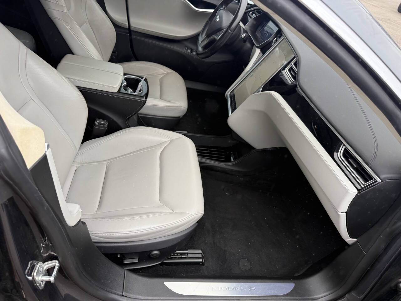 Used 2015 Tesla Model S 70D AWD/4WD image 14