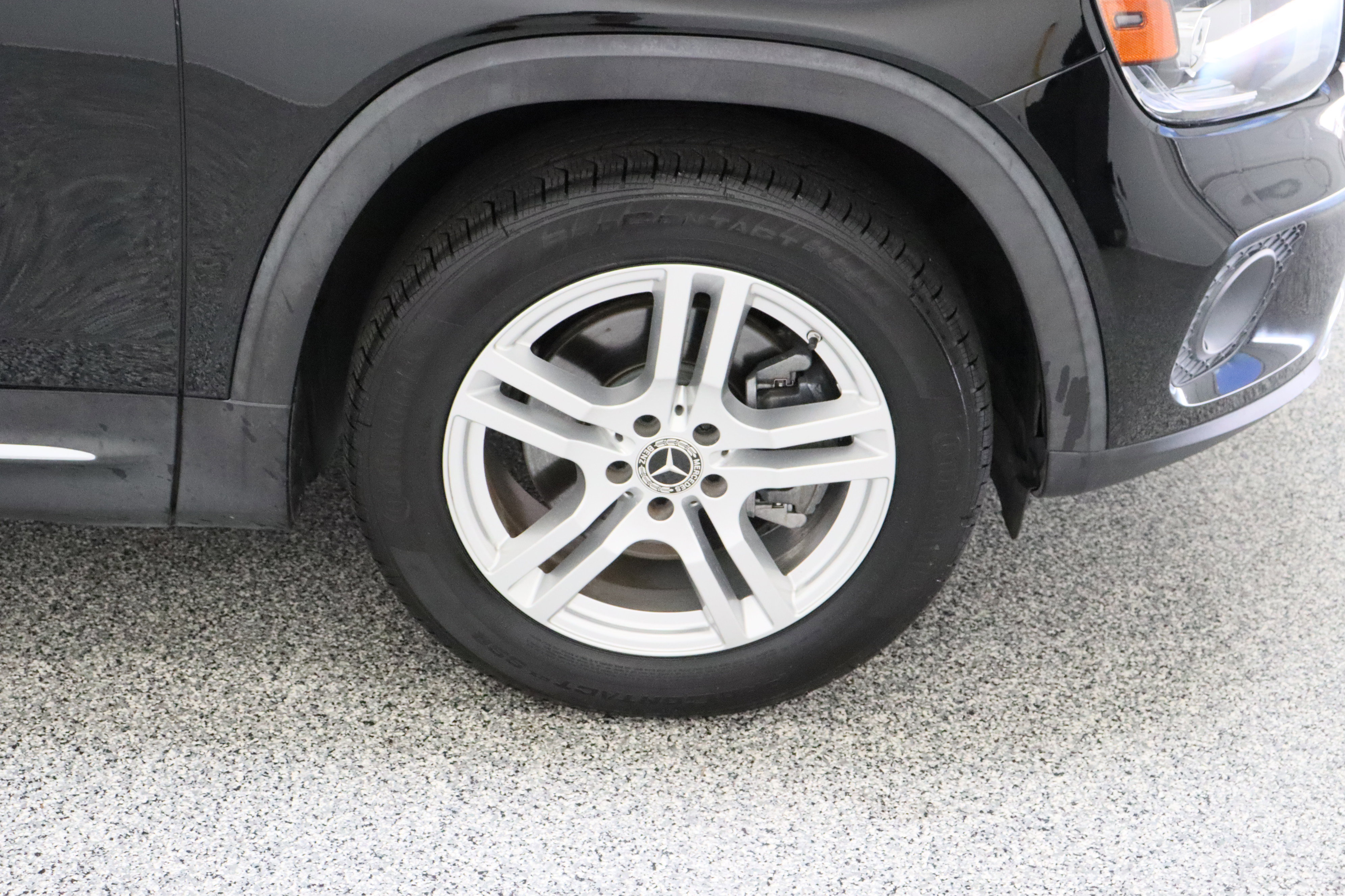 Used 2020 Mercedes-Benz GLB 250 4MATIC image 5