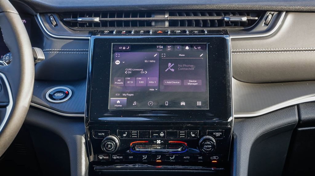 New 2025 Jeep Grand Cherokee L Altitude image 15