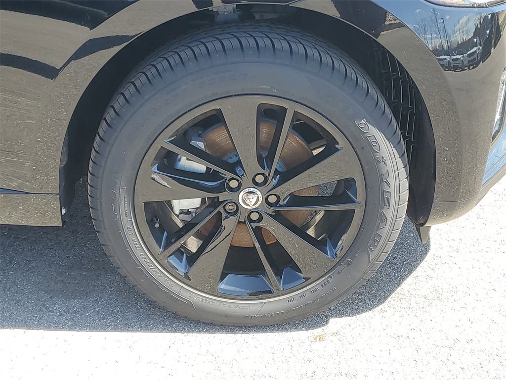 New 2025 Jaguar F-PACE R-Dynamic S image 5