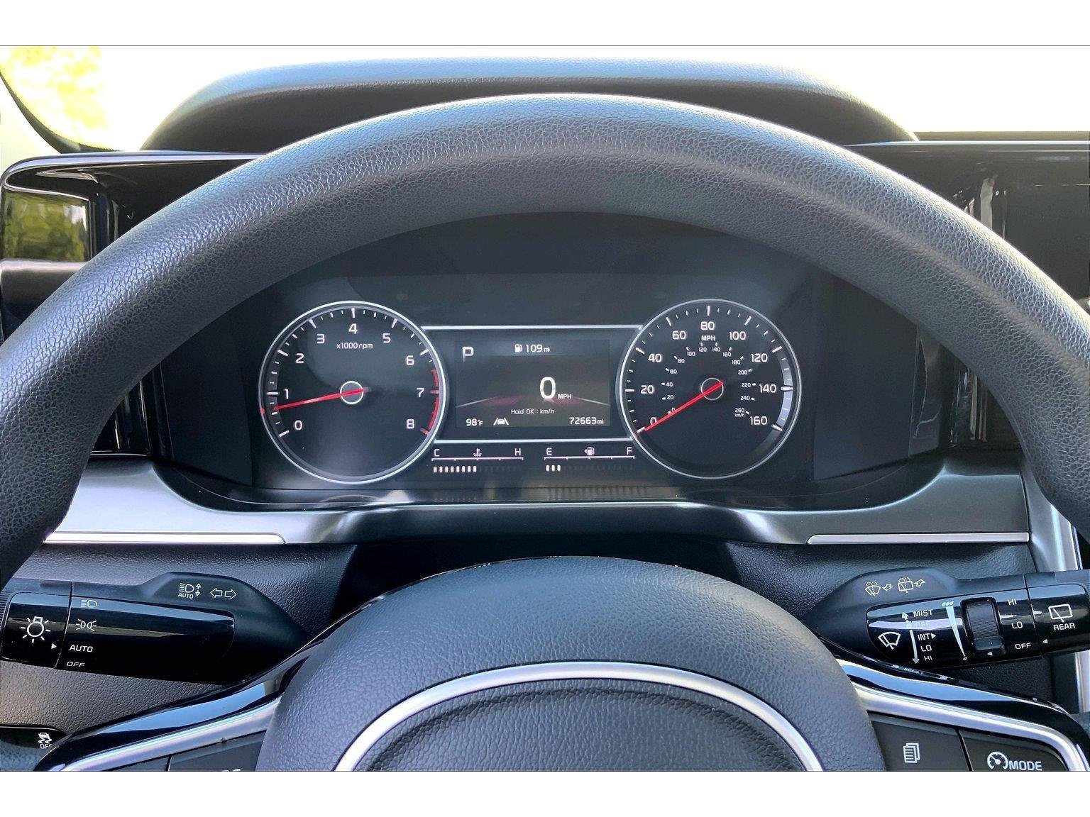 Used 2023 Kia Sorento LX FWD image 17