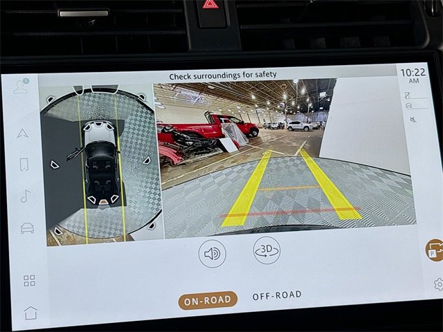 Used 2024 Land Rover Discovery Dynamic SE image 17