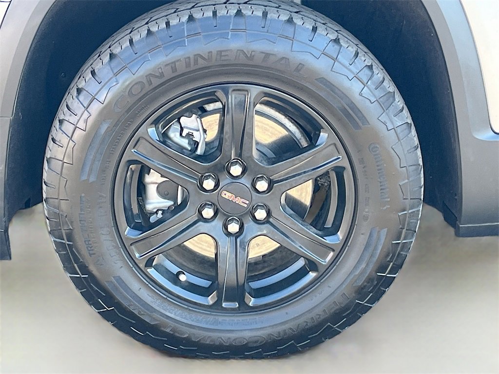 Used 2022 GMC Acadia AT4 w/ Technology Package image 34