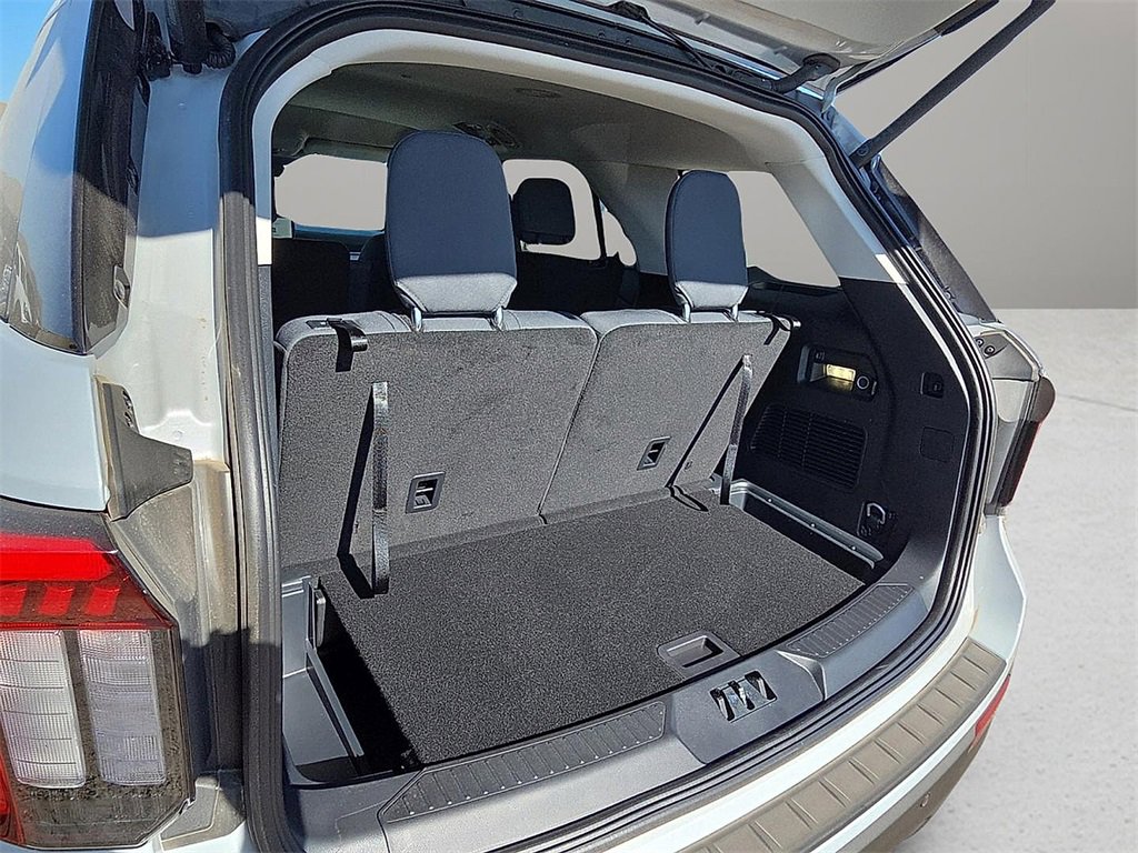 New 2025 Ford Explorer Active image 8