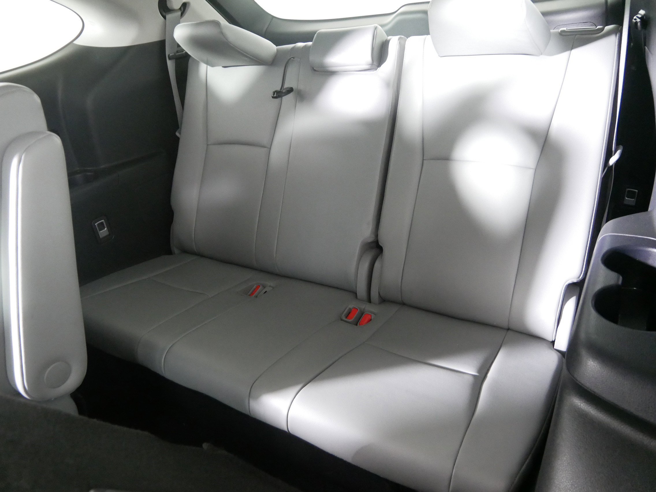 Used 2022 Toyota Highlander XLE image 33