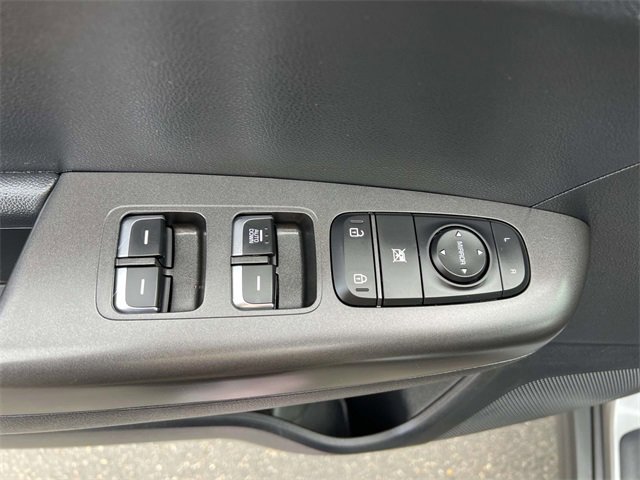 Used 2020 Kia Sportage LX image 13