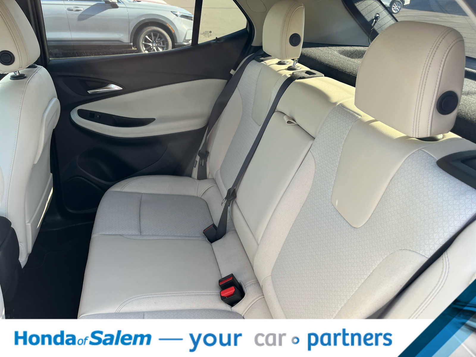 Used 2023 Buick Encore GX Select image 13