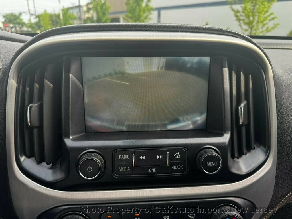 Used 2015 GMC Canyon SLE AWD/4WD image 23