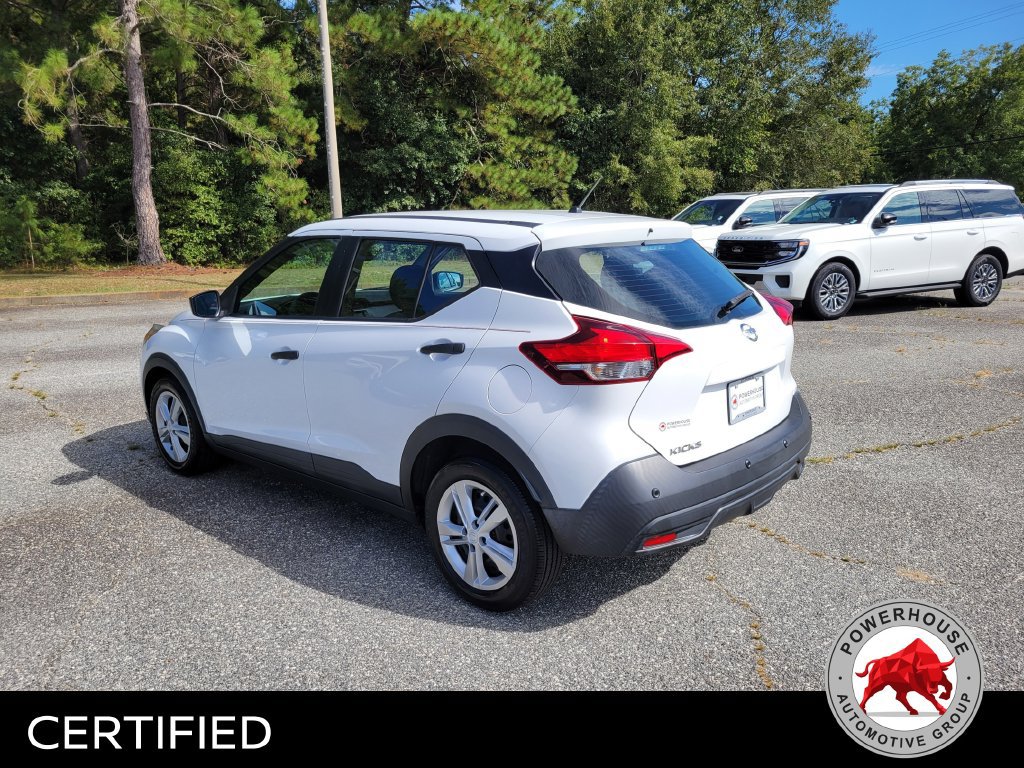 Used 2020 Nissan Kicks S FWD image 4