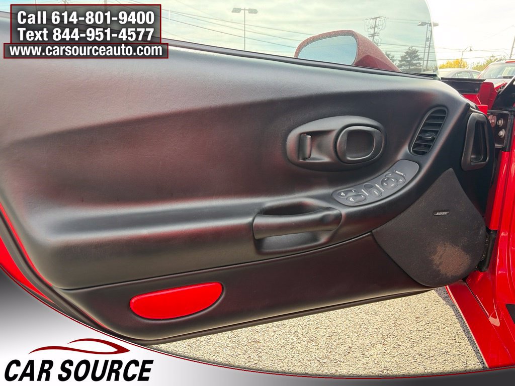 Used 1999 Chevrolet Corvette Coupe w/ Performance Handling Pkg RWD image 12