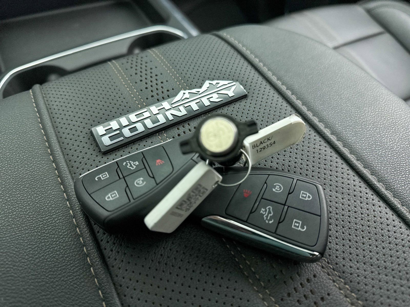 Used 2024 Chevrolet Silverado 2500 High Country w/ High Country Premium Package image 39