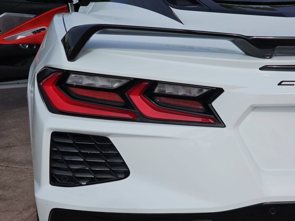 Used 2021 Chevrolet Corvette Stingray Preferred Cpe w/ Z51 Performance Package RWD image 42