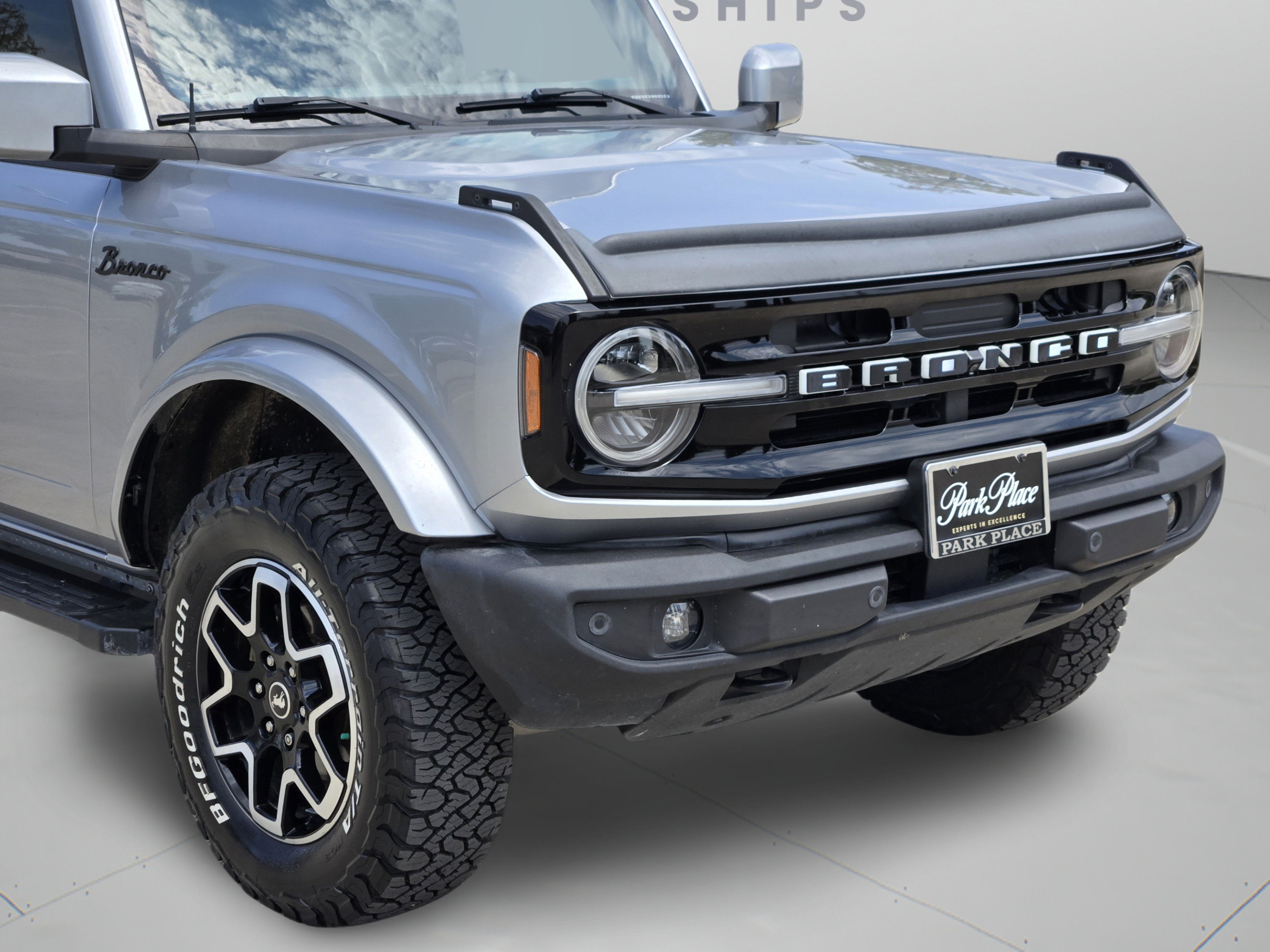 Used 2023 Ford Bronco Outer Banks AWD/4WD image 36