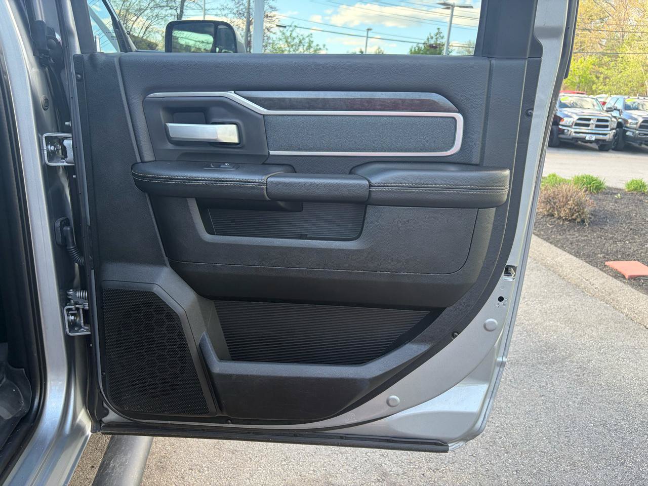 Used 2021 RAM 2500 Big Horn w/ Night Edition AWD/4WD image 43