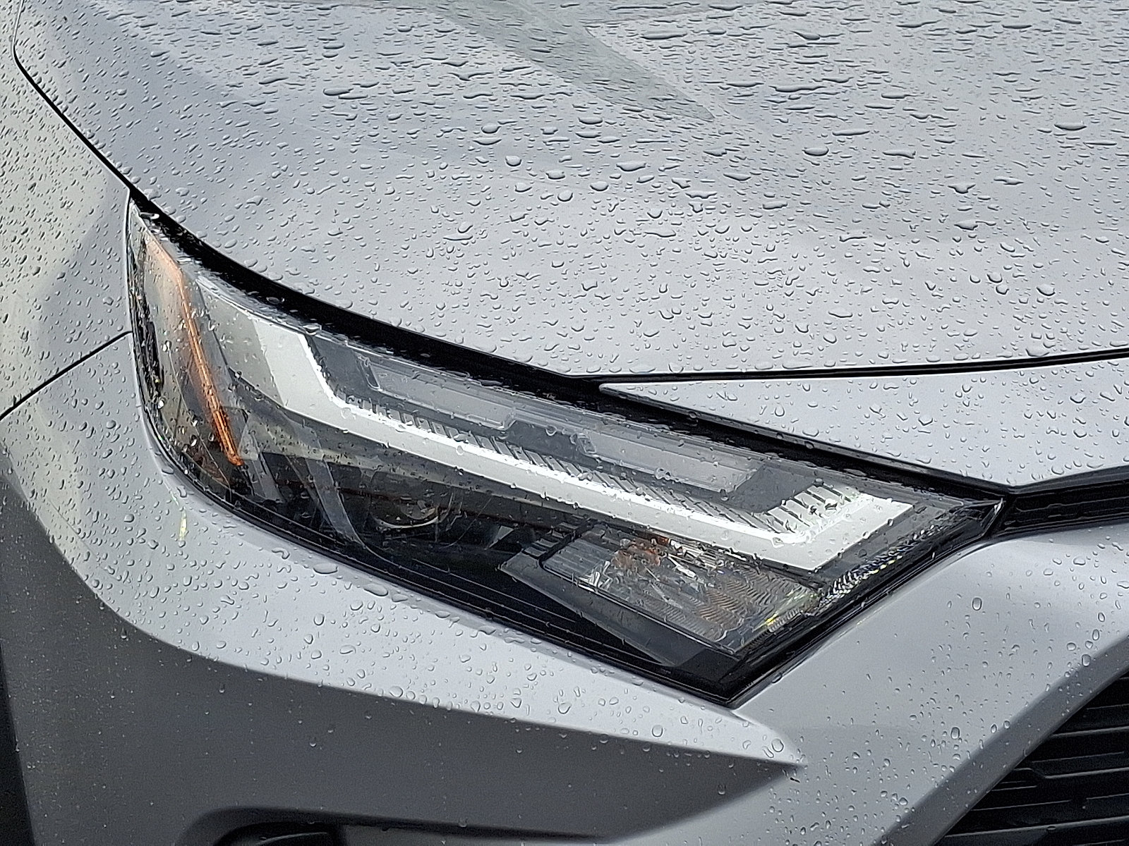 Certified 2025 Toyota RAV4 LE AWD/4WD image 10