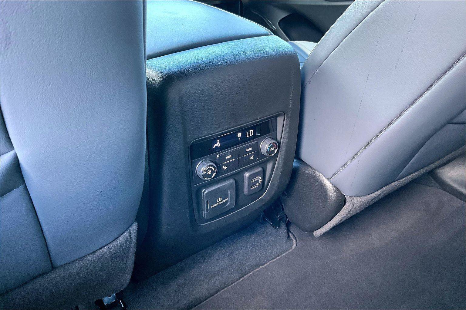 Used 2024 Buick Enclave Premium w/ Experience Buick Package AWD/4WD image 34