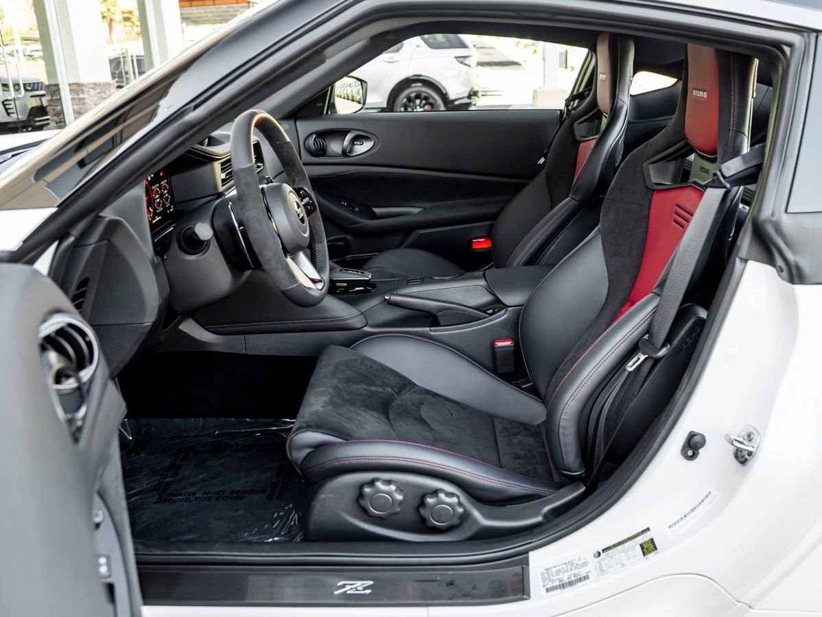 Used 2026 Nissan Z NISMO w/ Floor Mat Package RWD image 18
