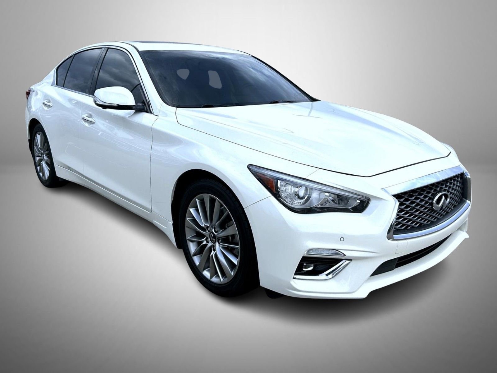 Certified 2023 INFINITI Q50 Luxe w/ Cargo Package image 3