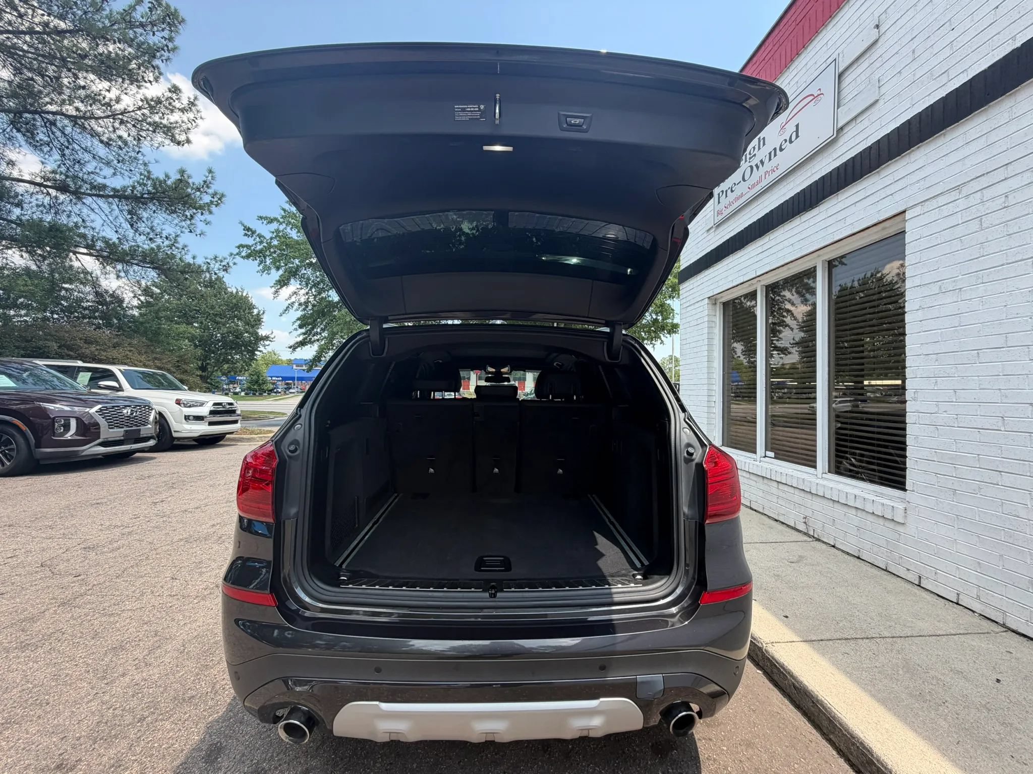 Used 2019 BMW X3 sDrive30i w/ Driving Assistance Package RWD image 16
